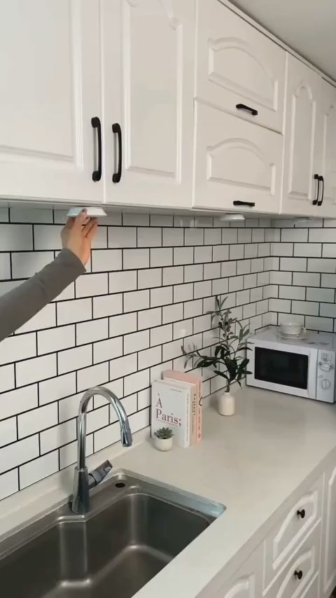 Wireless LED Cabinet Tap Lights Set